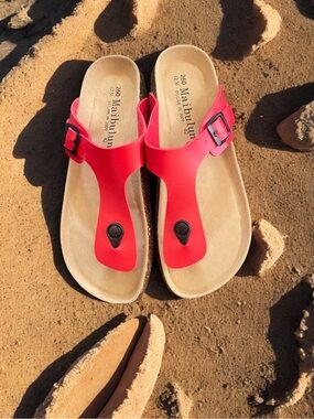 Malibu Women’s Bright Red Toe-Post Sandals with Buckle